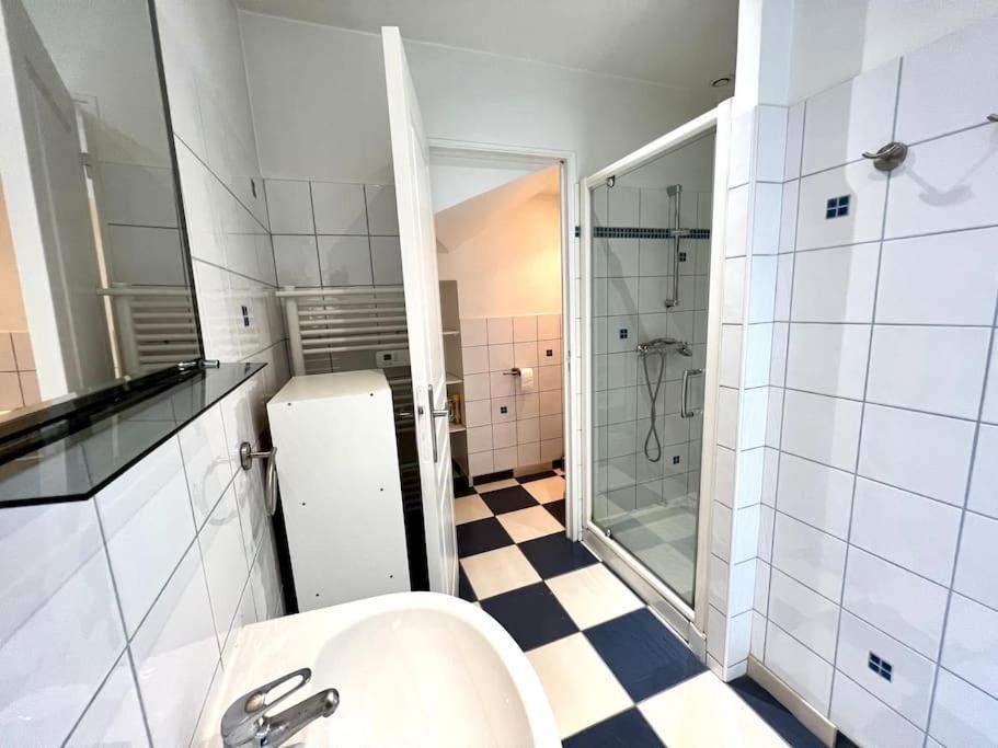 Joli Appartement En Centre Ville Баньер-де-Бигор Экстерьер фото